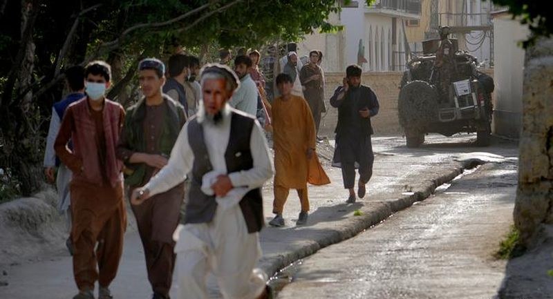 Експлозия в джамия в Кабул, десетки ранени и загинали