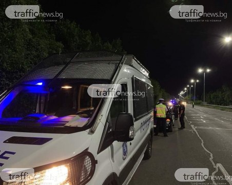 Арестуваха младеж, хвърлил пликче с наркотици под автомобил в Първомай