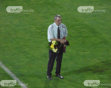 Ботев награди Георги Попов - Тумби преди мача с Черно море