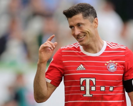 Левандовски е бил ограбен докато раздава автографии