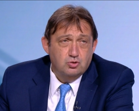 Регионалният министър: Обявени са поръчките за зимно почистване, сроковете са съкратени