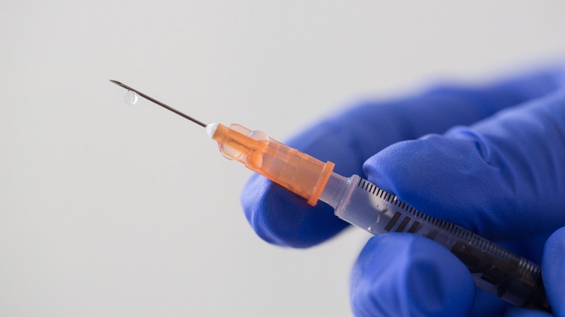 EMA oценява още една ваксина срещу COVID-19