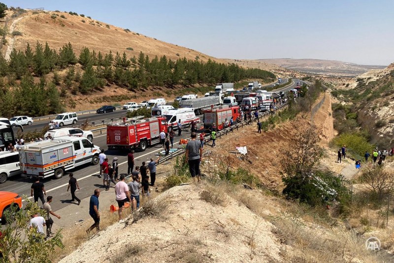 Тежка катастрофа с автобус в Югоизточна Турция, съобщава Дейли Сабах.