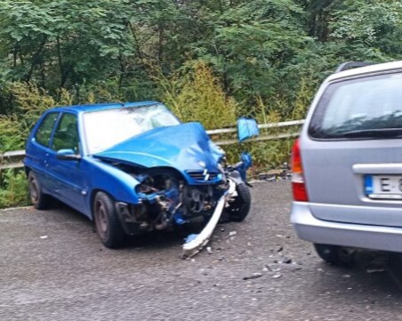 Челен сблъсък на пътя Юндола – Велинград, двама души са пострадали