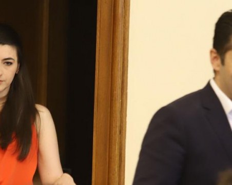 Лена Бориславова:  Няма да съм в листите на ПП, да се занимаваш с политика има цена