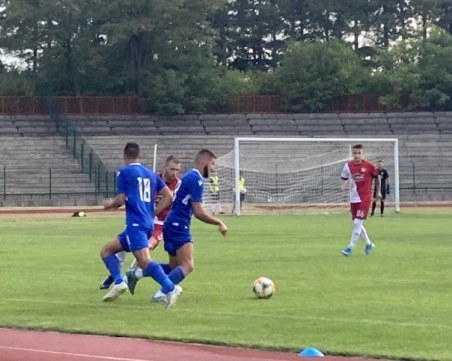 Спартак направи 0:0 срещу Черноморец