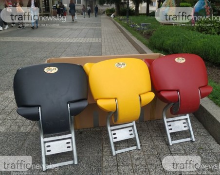 Трябват още пари за седалките на 