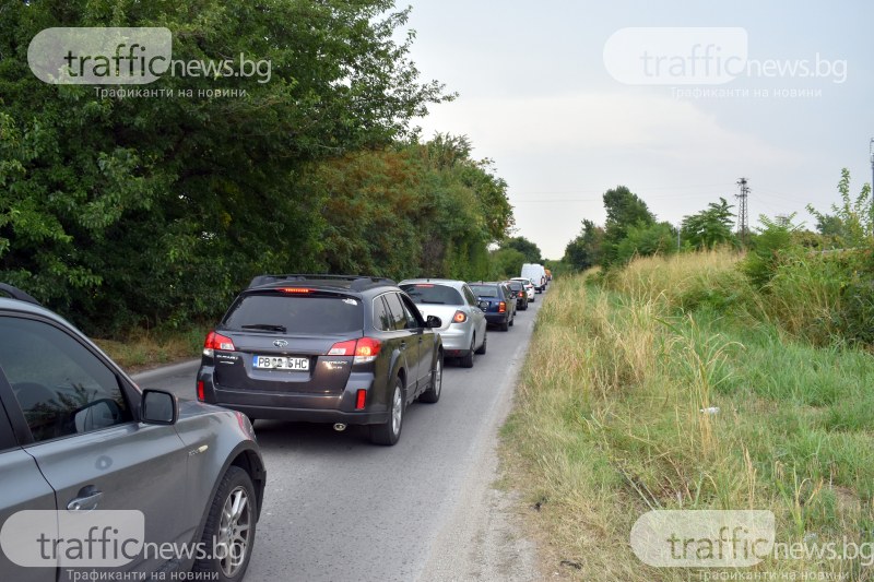 Пловдивчанин:  Лудост! 4-метров път е по-натоварен от магистралата, скоро ще има трупове