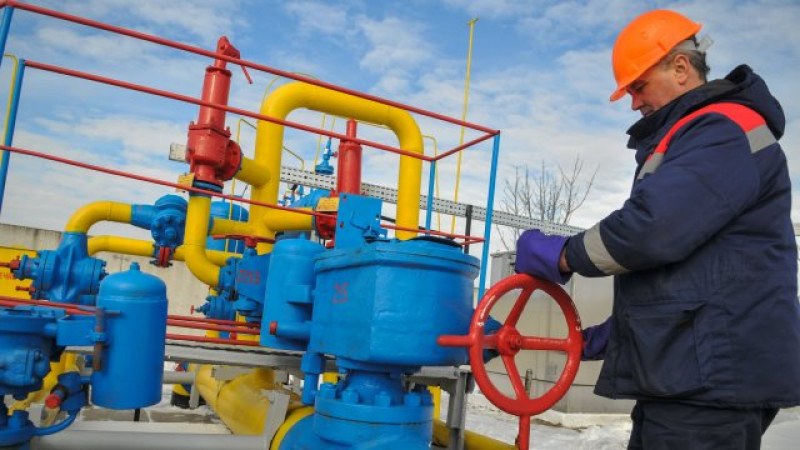 Подновяват преговорите с Азербайджан за увеличение на доставките на газ