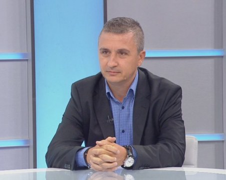 Александър Николов не отрече България да е купувала руски газ след спиране на доставките