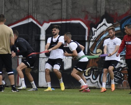 Локо стартира подготовка за Берое, феновете влизат срещу 8 или 10 лева