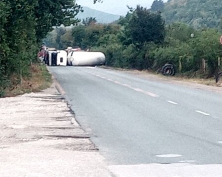 Състоянието на пострадалите в катастрофата край Ботевград остава тежко