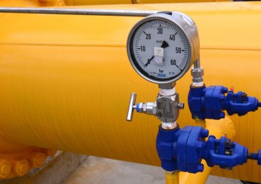Цените на природния газ в Европа отново надхвърлиха 300 евро
