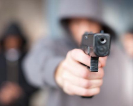 Неуспешен опит за грабеж с фалшив пистолет във Велинград