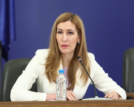 Николина Ангелкова няма да участва в предсрочните избори