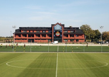За пръв път в България професионален футболен клуб отваря училище
