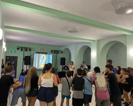 Интелектуално състезание провери знанията на младите хора за община 