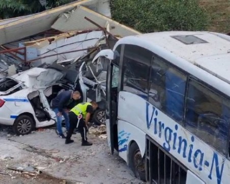 Задържан е сириец за катастрофата в Бургас, втори се издирва! Автобусът бил бракуван