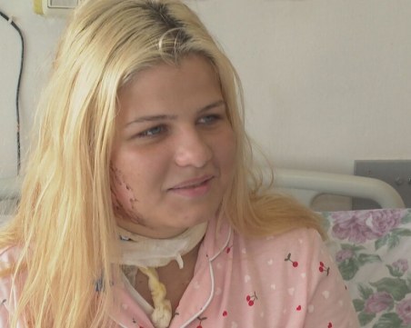 Изписват от болница момичето, ударено от мълния в Приморско