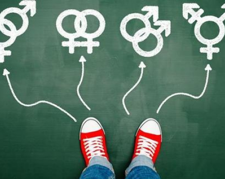 Може ли медийното представяне да обърква сексуалната идентичност на подрастващите