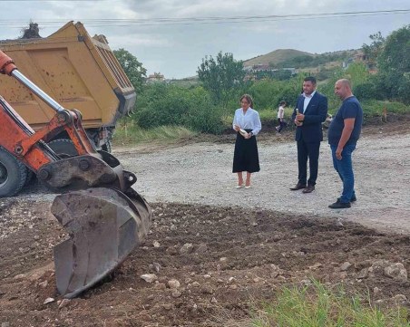 Старт на най-мащабния ремонт за тази година в община 