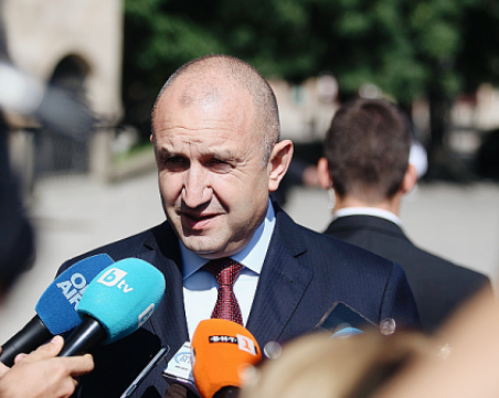 Радев свиква среща заради газа от Гърция