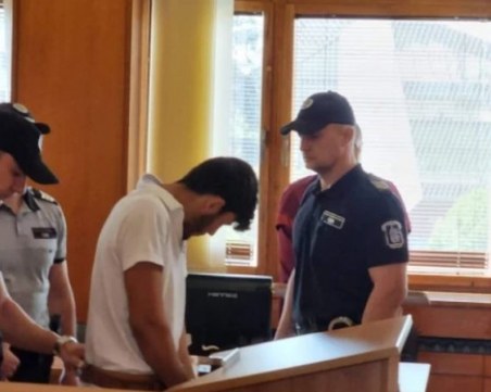 Шофьорът на автобуса, погубил двама полицаи: Нямах спирачки