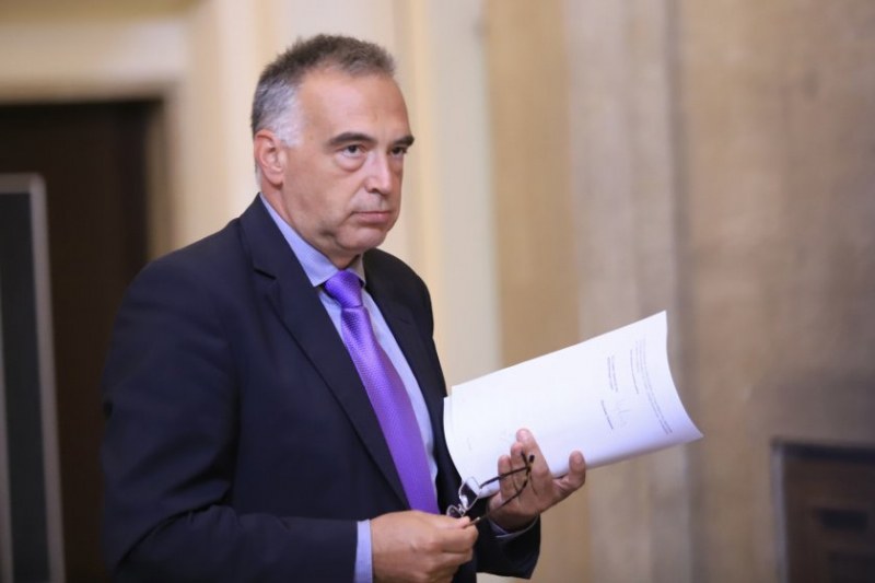 Антон Кутев: Референдумът на Слави не е съгласуван с президента