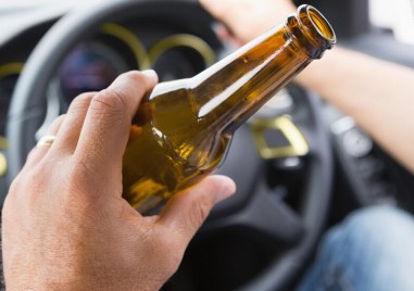 36 шофьори седнали зад волана след употреба на алкохол установи в