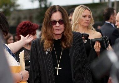 Ози Озбърн обяви че ще се премести обратно от Лос