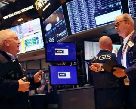 8-минутната реч на Пауъл отне 78 млрд. долара от най-богатите американци