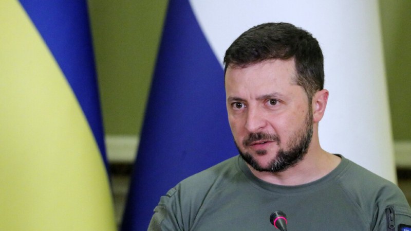 Зеленски е провел тайна среща с украинските служби за сигурност