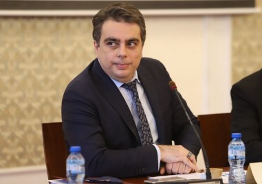 Бившите управляващи от Продължаваме Промяната отговориха на критиките на Министерство