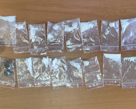 Спецакция за наркотици в Созопол, двама са арестувани