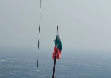 Българското знаме ще се вее от 24 метров пилон над