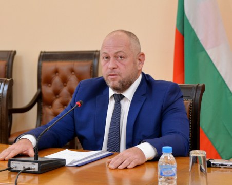 Папукчийски: Влаковете, хигиената в тях и графиците в БДЖ са в тревожно състояние