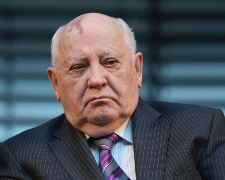 Почина Михаил Горбачов