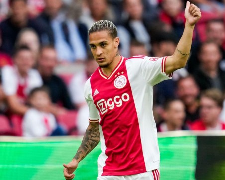 Юнайтед обяви 100-милионен трансфер