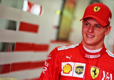 Мик Шумахер ще прекъсне своите взаимоотношения с екипа на Ферари