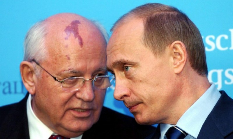 Путин: Горбачов намираше решения на неотложни проблеми по свой начин