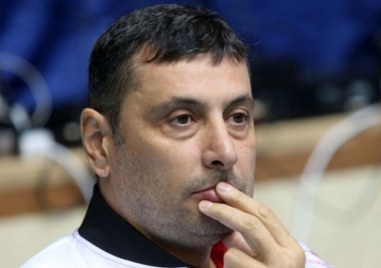 Треньорът на мъжкия национален отбор по волейбол Николай Желязков ще