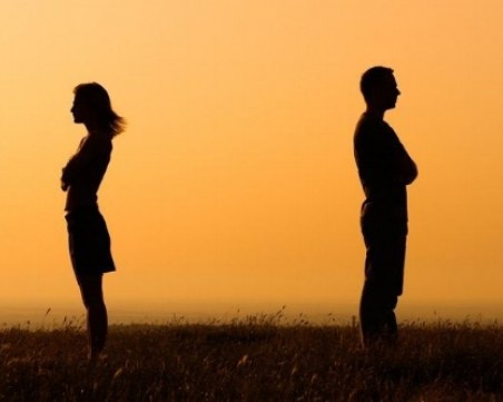 Навици във връзките, които са по-вредни от изневярата