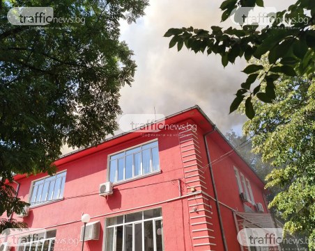Огромен пожар в училище