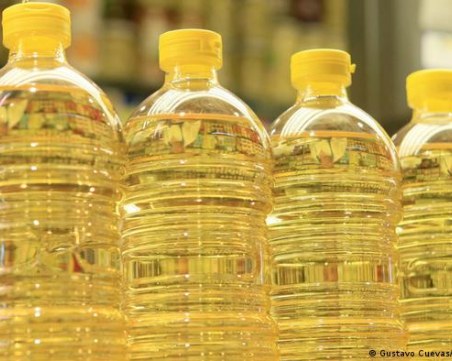 ООН: Световните цени на храните спадат, олиото поевтинява най-много