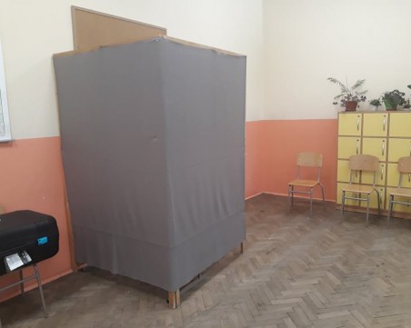 Заявлението за гласуване в чужбина вече е на сайта на ЦИК