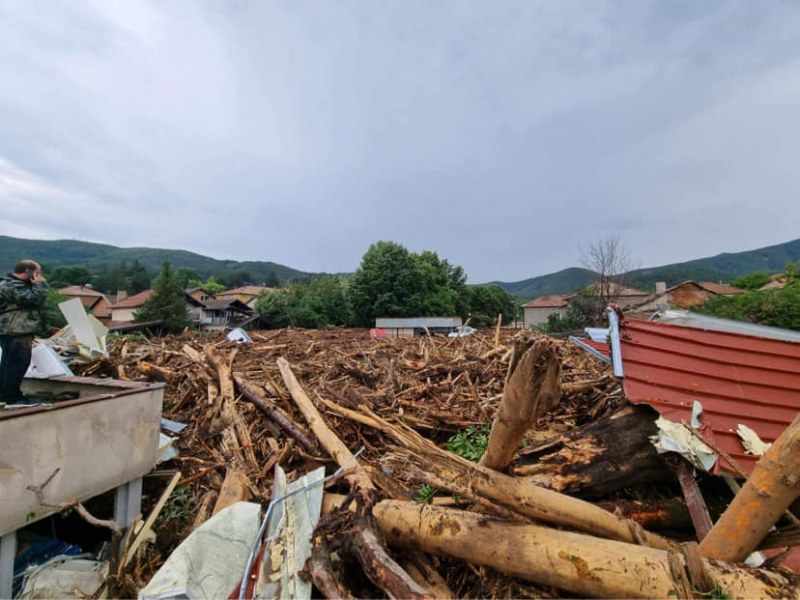 Ужасът от наводненията, къща в село Слатина беше пометена за 5 минути