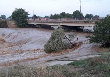 Река Стряма е преляла вчера следобед от коритото си в калояновското