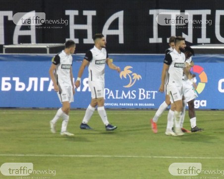 Локо взе дербито с Ботев, Бабакар Дион стана герой