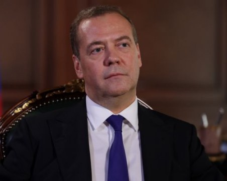 Медведев: Опитите срещу Русия са шахматна партия със смъртта