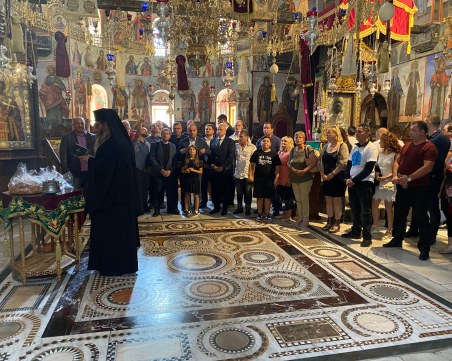 Доброволци от ИТН помагат  на бедстващите села в Карловско